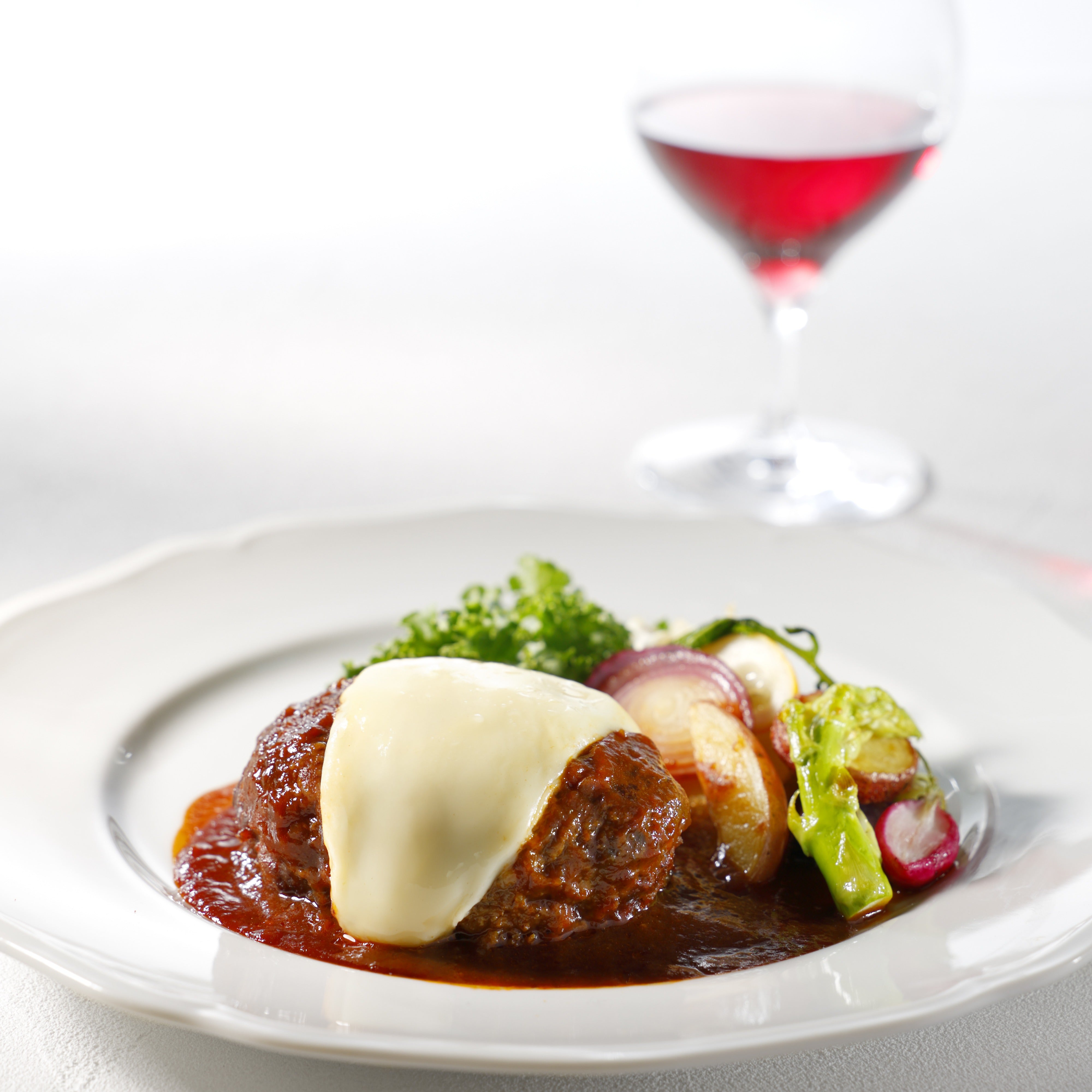 かねきち山本。レンチン| 近江牛チーズハンバーグ <冷凍限定商品>