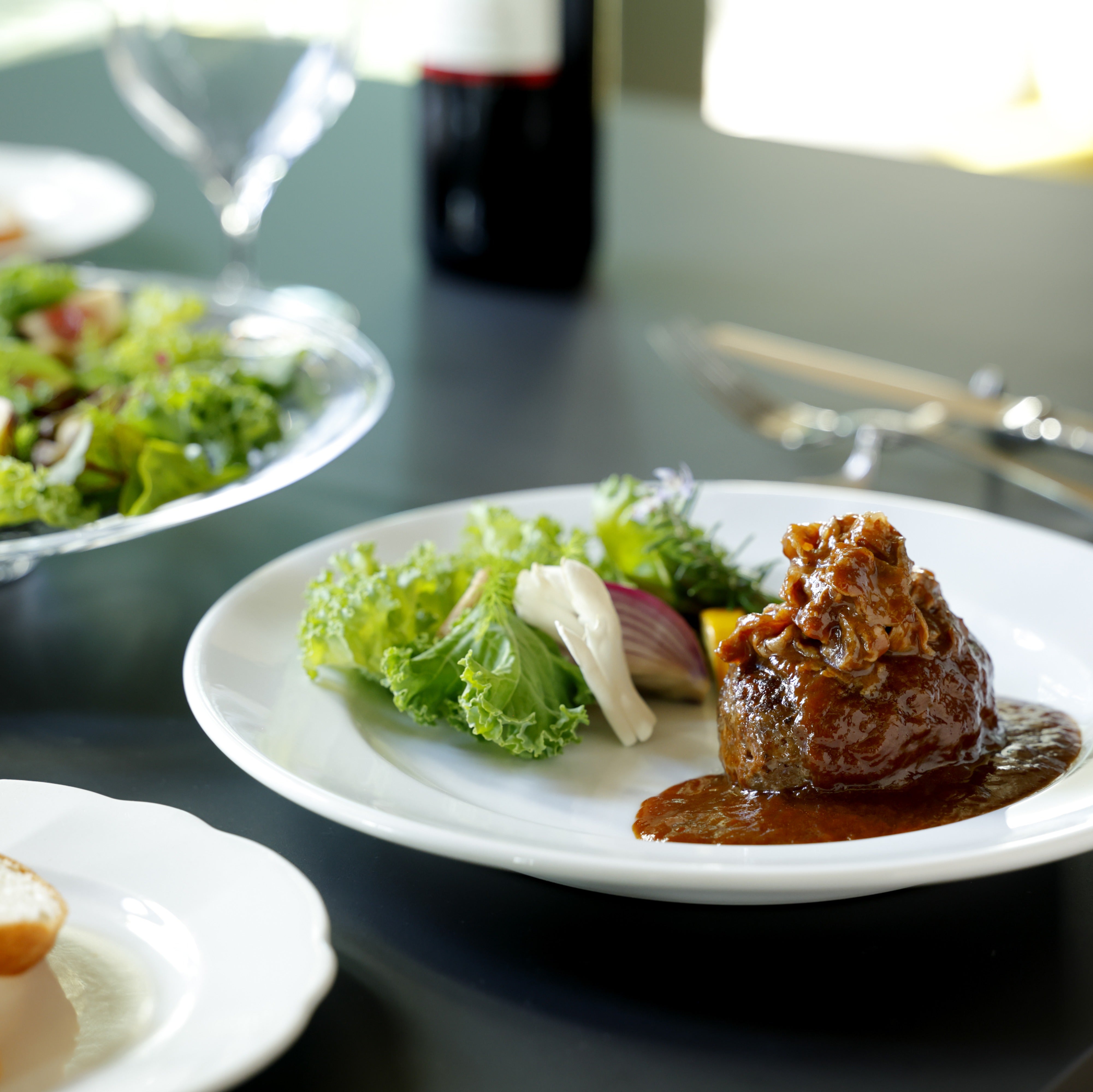 かねきち山本。レンチン | デミグラスハンバーグ <冷凍限定商品>